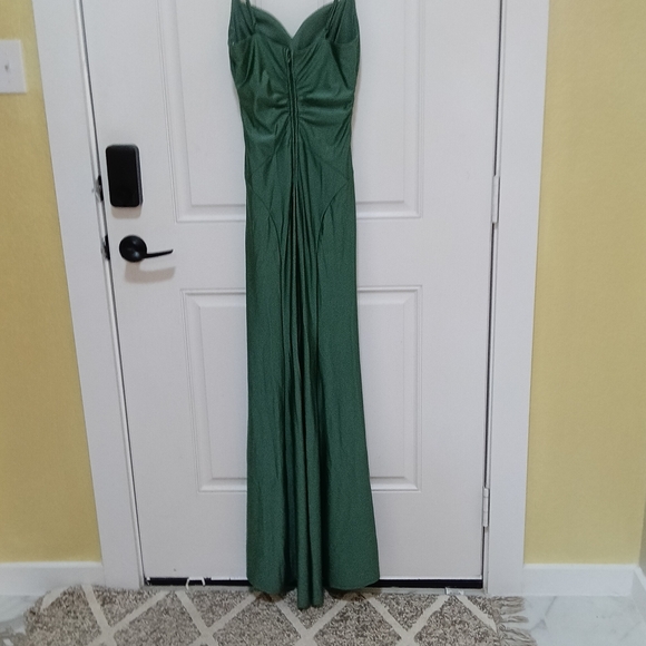 Emerald Sundae Strapless Green Dress - Picture 4 of 8